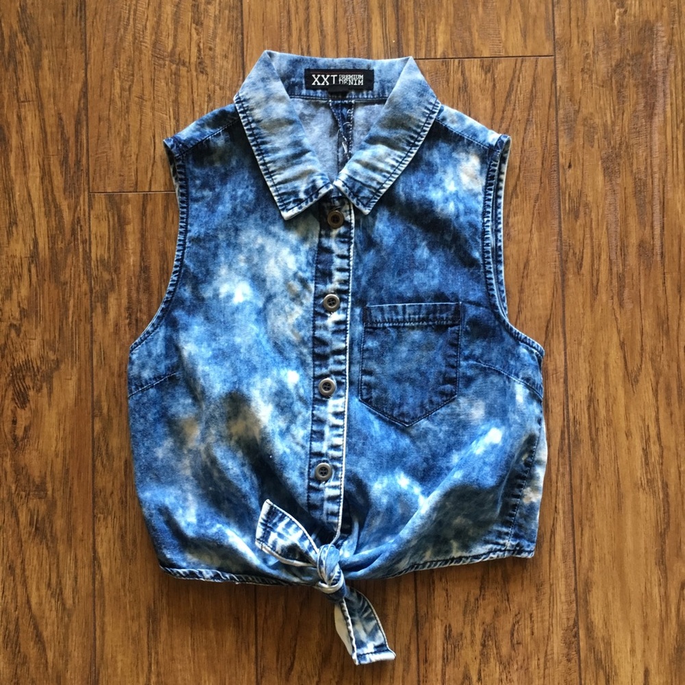 Forever 21 Premium Denim Tie Front Shirt Size XS